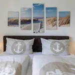 With 2 Bedrooms *
