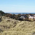 With 2 Bedrooms *