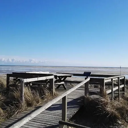 Сasa de vacaciones With 2 Bedrooms *